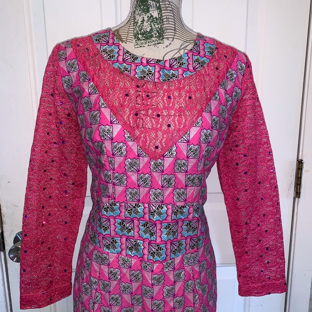 Pink Patterned Long Sleeve Maxi Dress - Picture 3 of 4